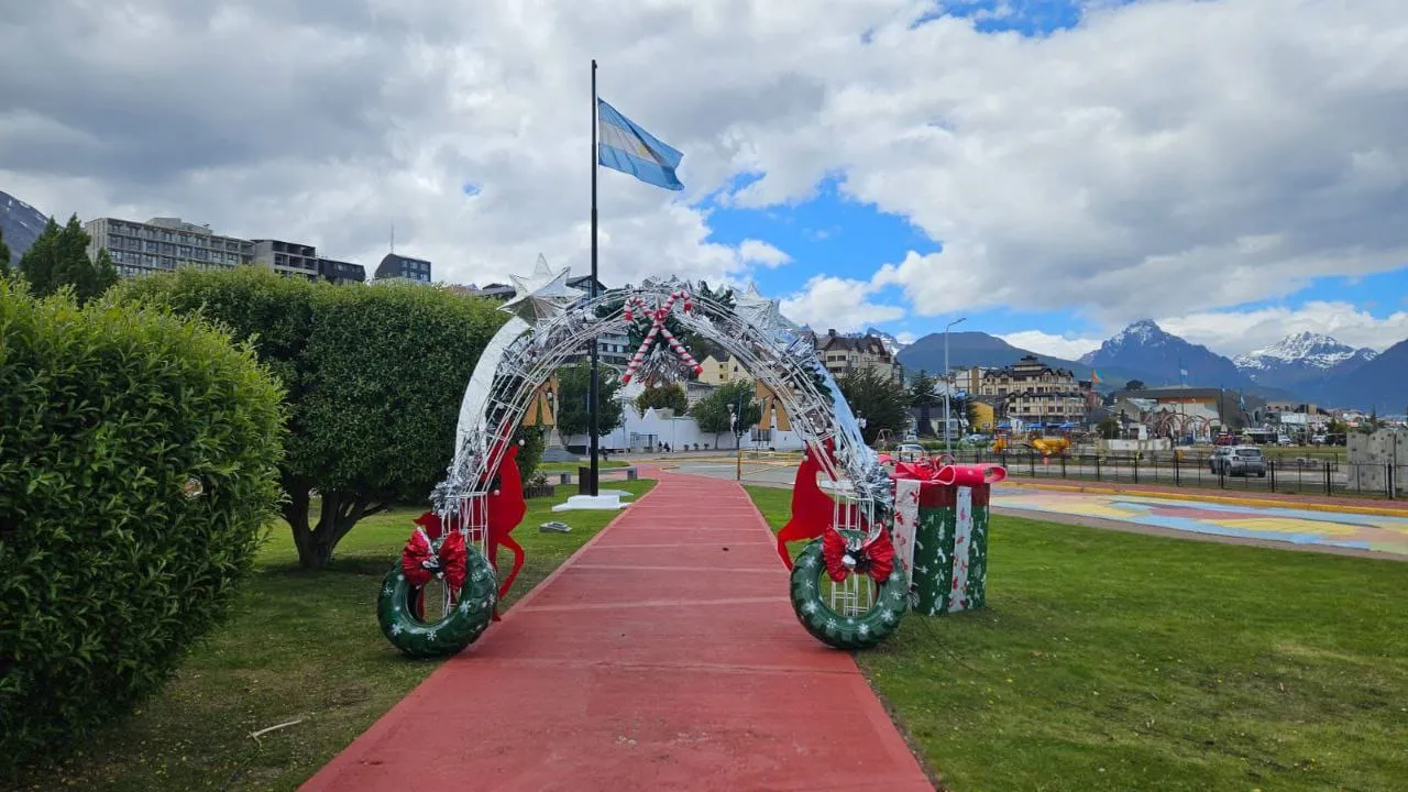 88f31801-ec8f-4931-bb9e-a90739cbcb9b