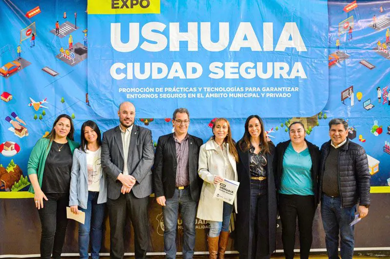 20251013013502ab9e137feb550d2b82d79af1f95daa44 (1)