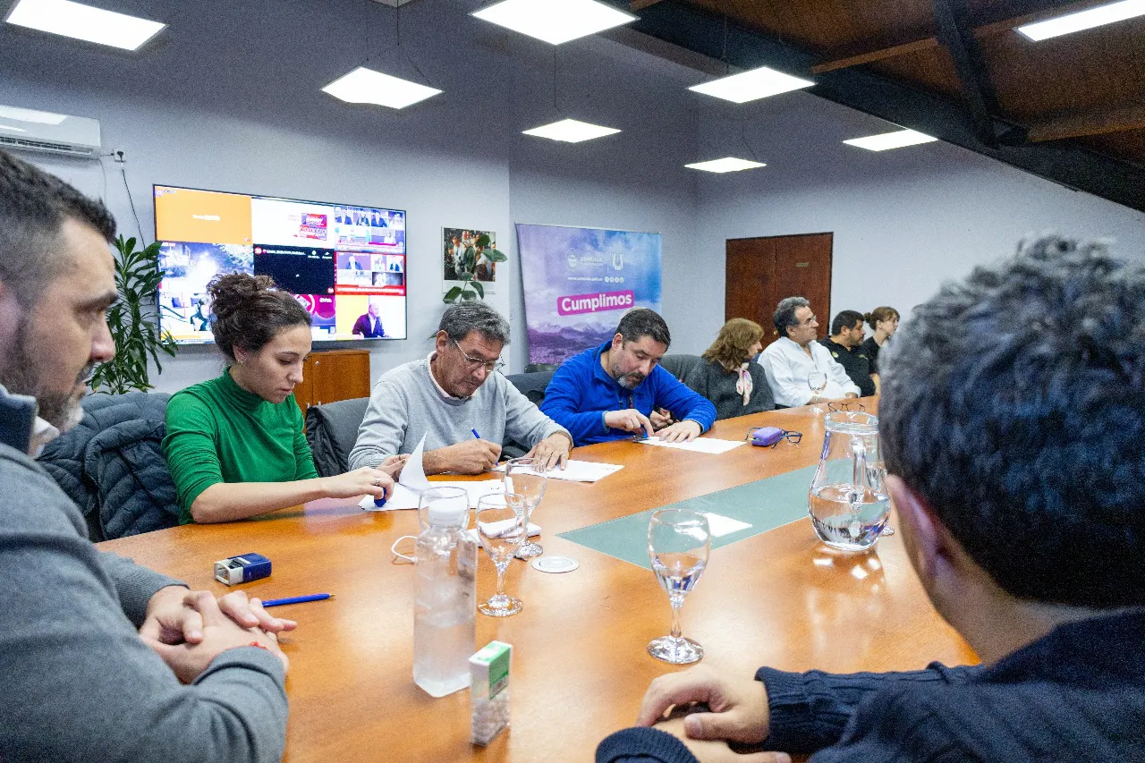 2bb140a9-e990-47b0-9035-dd91beb2767c