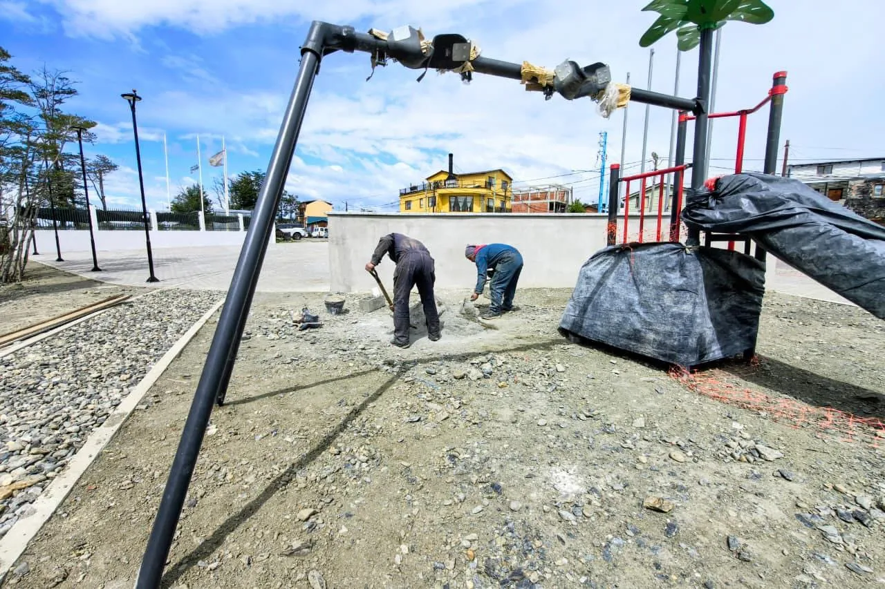 f3041e45-42cc-426e-aa2b-4e44684272f8