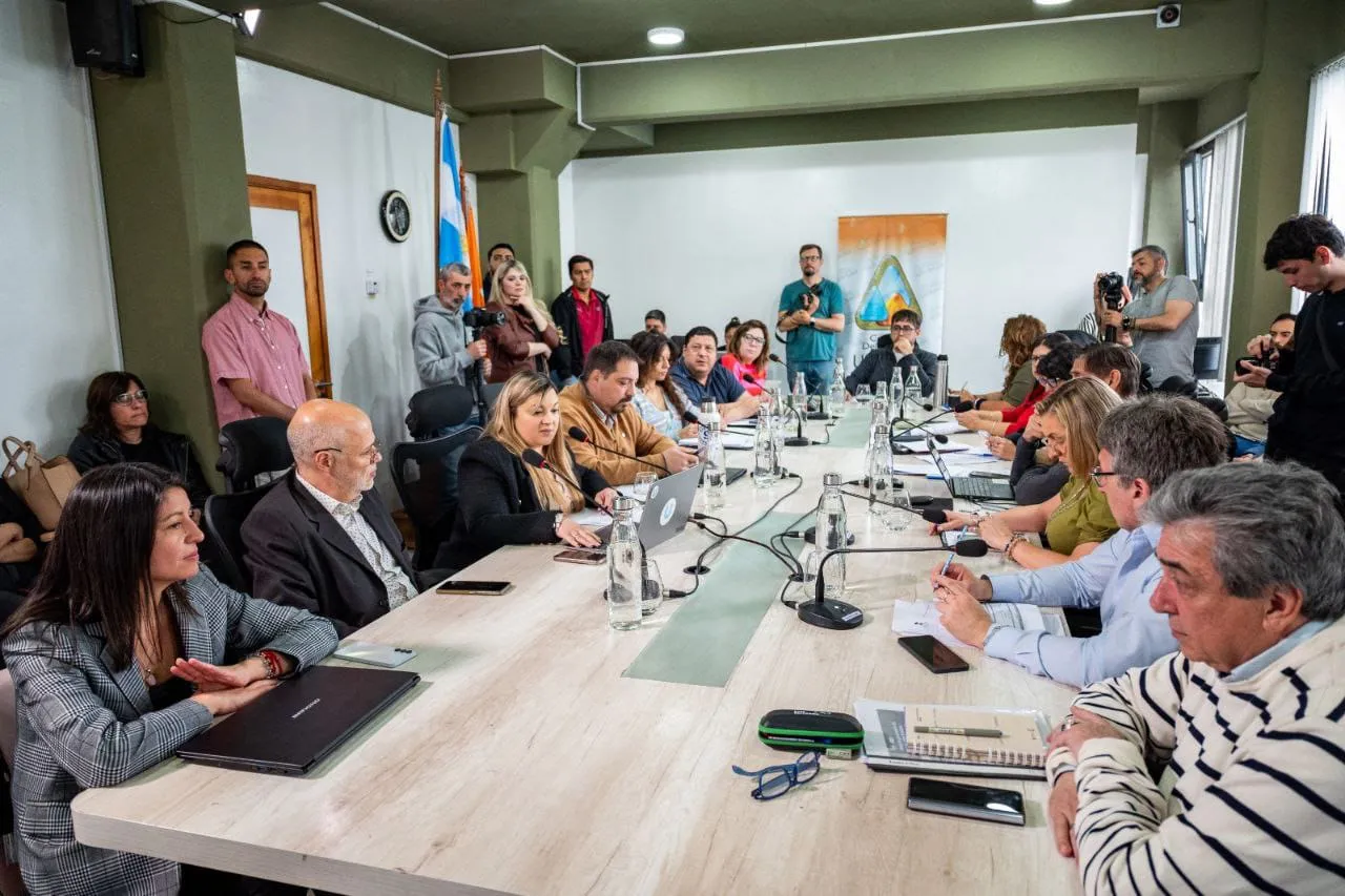 a1d3e6b9-2bfb-4e8c-8a5f-cc718fab0a1d