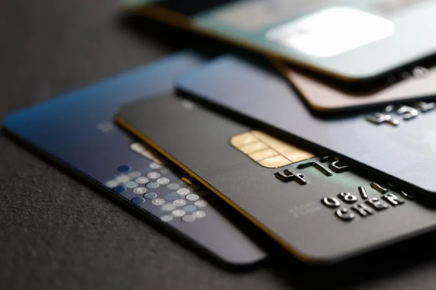 20251023090149_20250831051818_tarjetas_creidto_ilustra_1