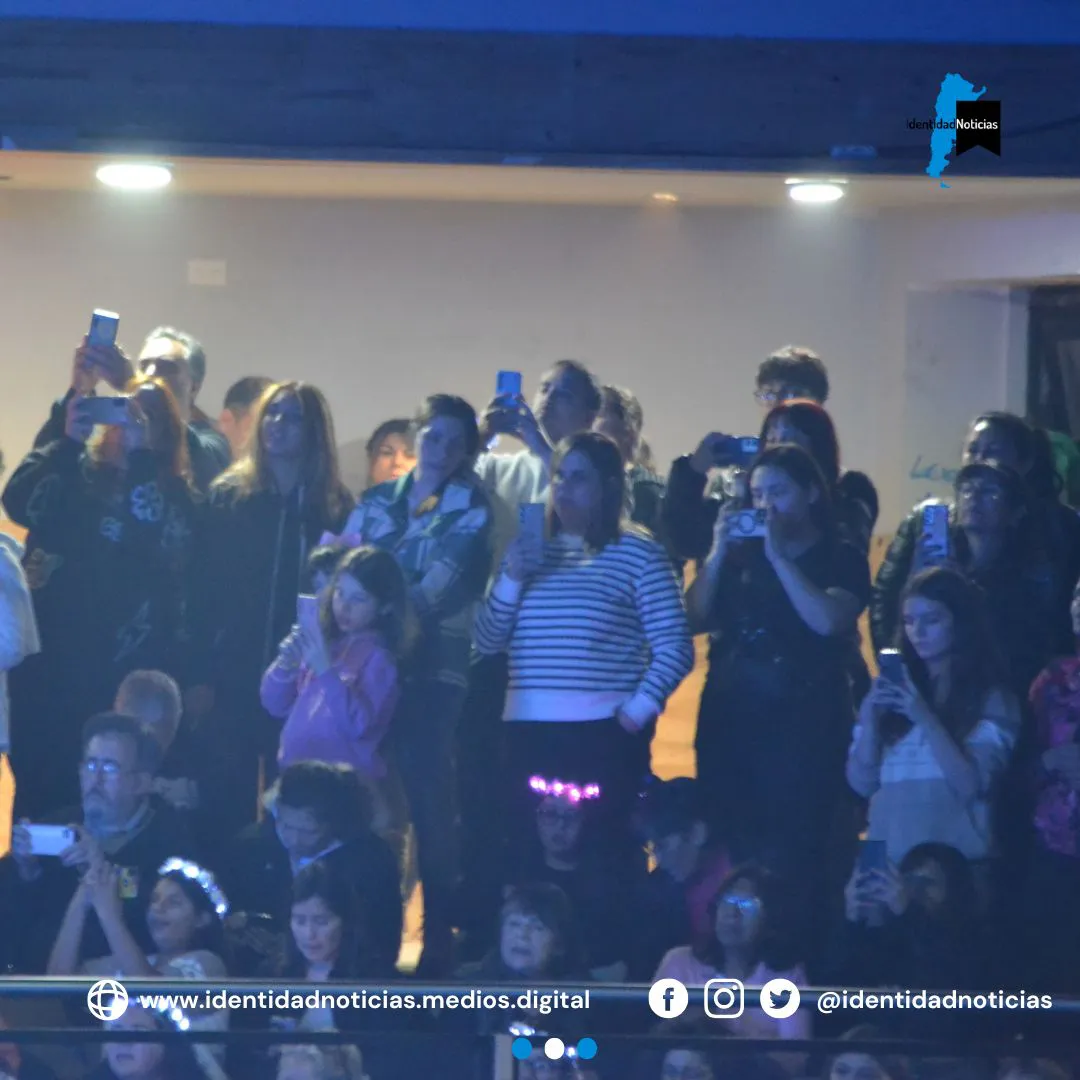 Gris Claro Profesional Estático Anuncio Noticias Generales Publicación de Instagram (29)