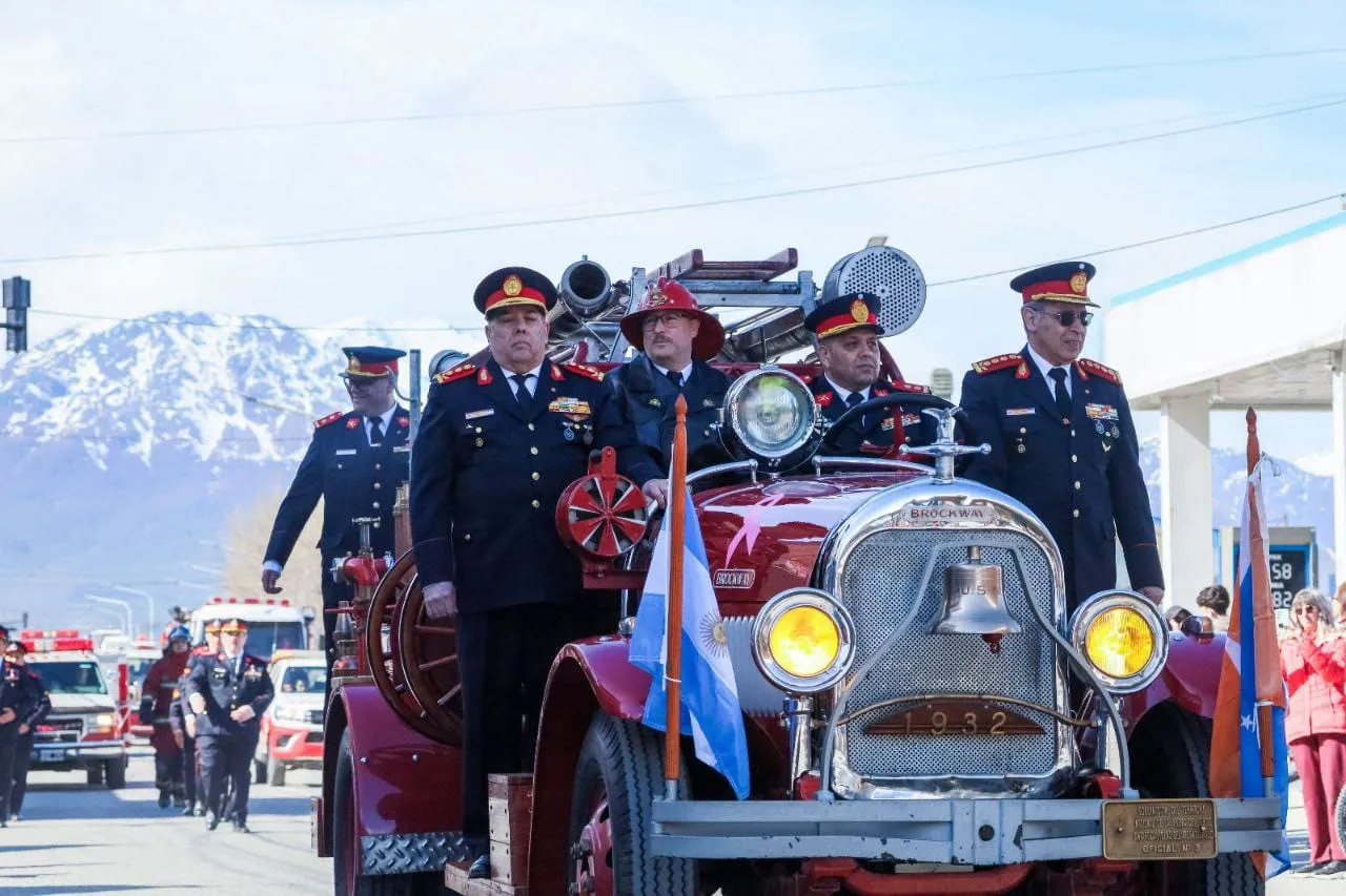 0035e160-9282-4c80-aad2-f76e3c5f84f3