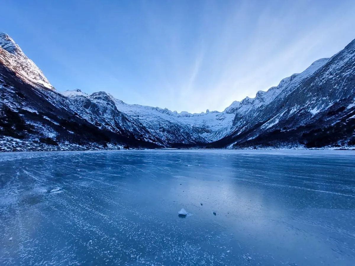 Laguna-Esmeralda-Ushuaia-Congelada-Invierno